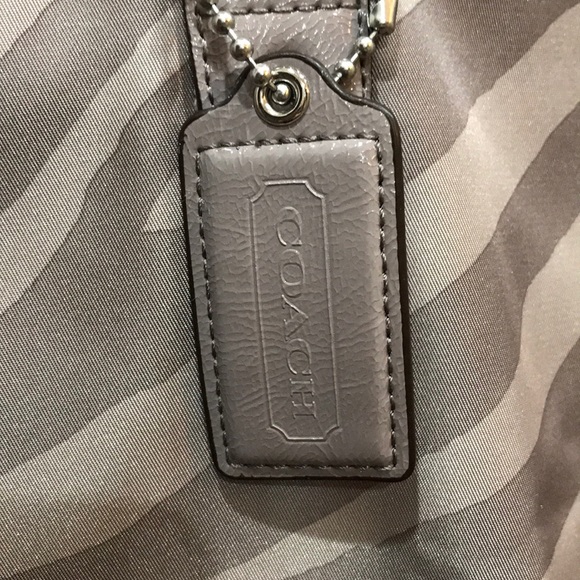 🎉HOST PICK 🎉COACH Signature Bag & Snap Pouch - Picture 3 of 15